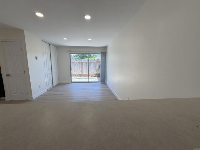 Building Photo - 403 Requeza St