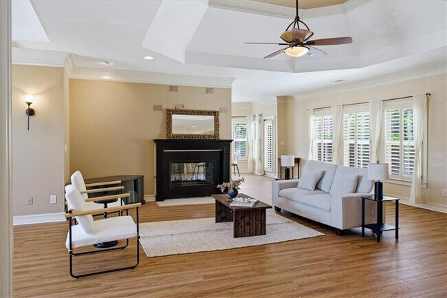 Building Photo - 210 Masters View Ct