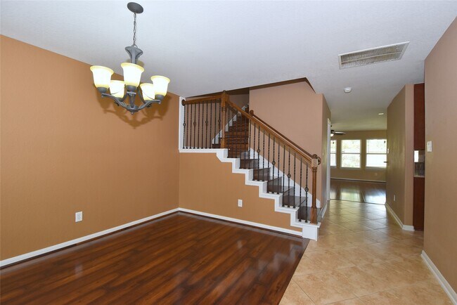Building Photo - 21123 Amber Crossing Dr