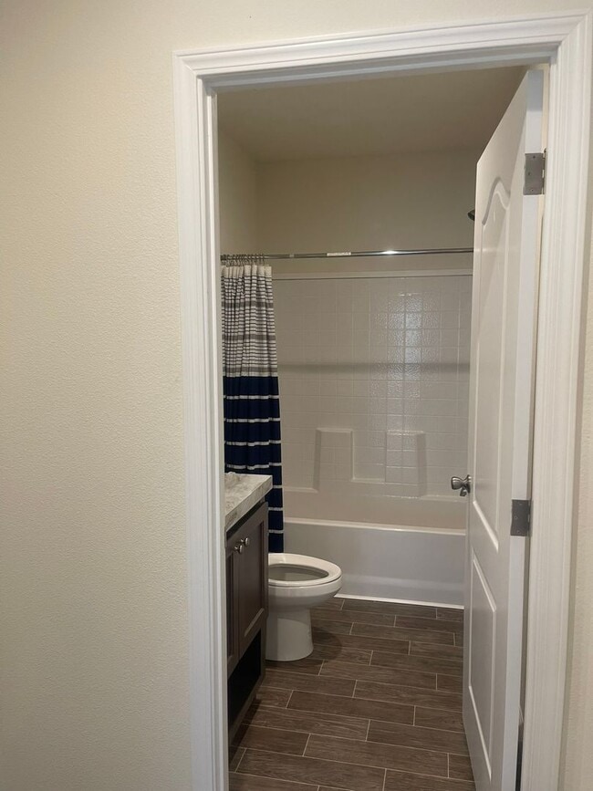 Building Photo - 3bed 2bath + bonus room, natural landscaping, Split Floor Plan Lower Magalia Paradise Pines