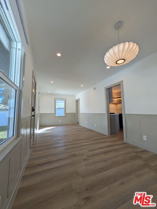 Building Photo - 1015 Granville Ave