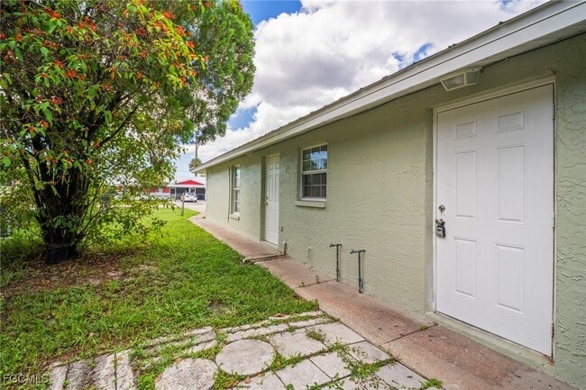 Building Photo - 5443 Sago Ave