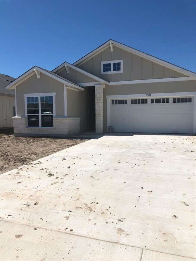 Primary Photo - 1611 Curlew Ln