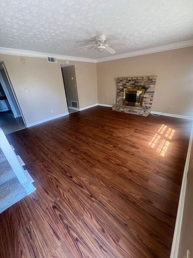 Building Photo - !!!WARNING: AVOID SCAMS CONFIRM RENTAL AT ...