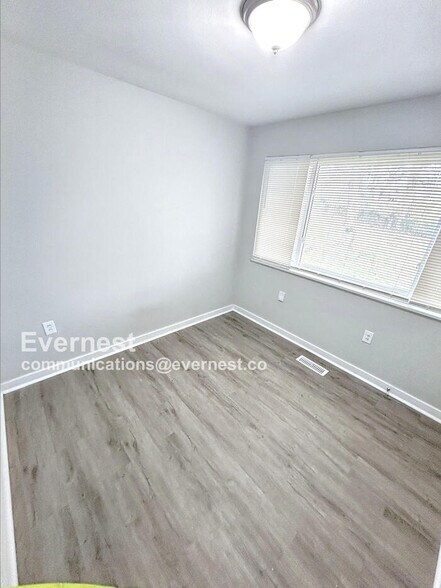 Building Photo - 1610 Gallant Fox Dr