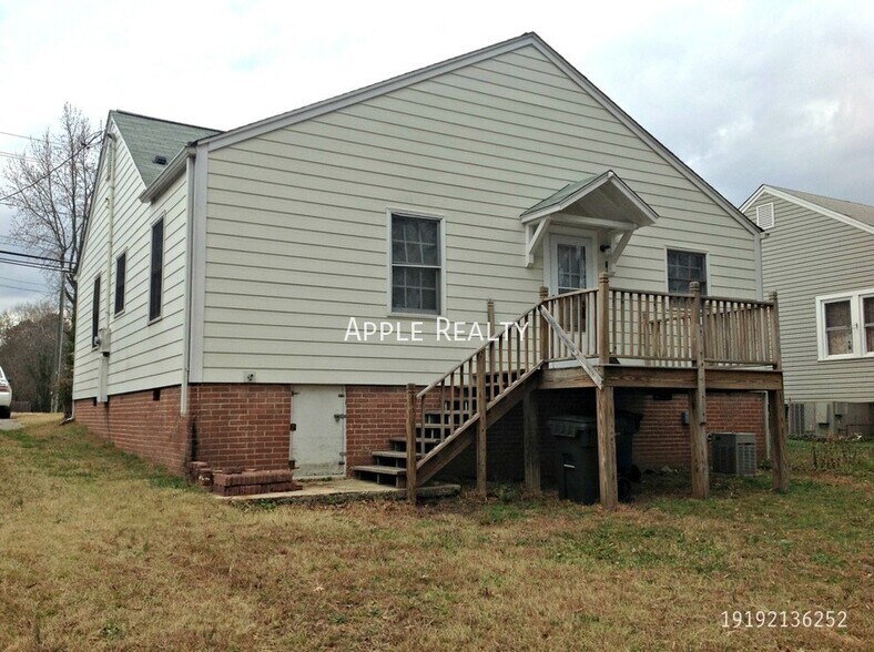 Building Photo - 506 E Trinity Ave