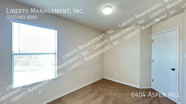 Building Photo - 6404 Aspen Hill