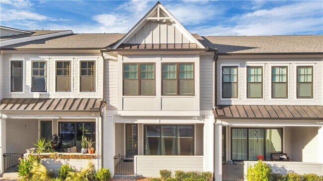 Primary Photo - 726 Stickley Oak Way