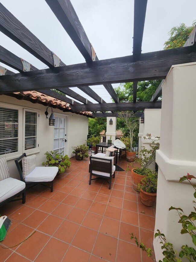 Building Photo - Your Own World in La Jolla! - One-Of-A-Kin...