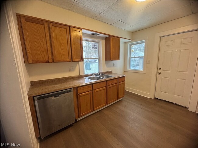 Building Photo - 3242 Sycamore Rd