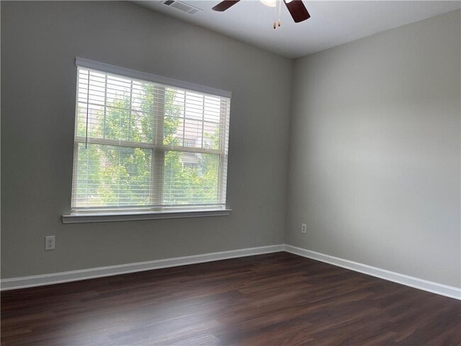 Building Photo - 369 Hardy Water Dr SE