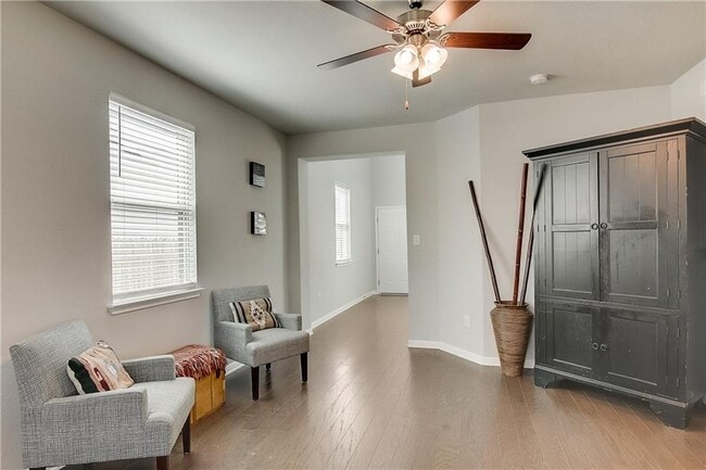 Building Photo - 1218 Falconer Wy