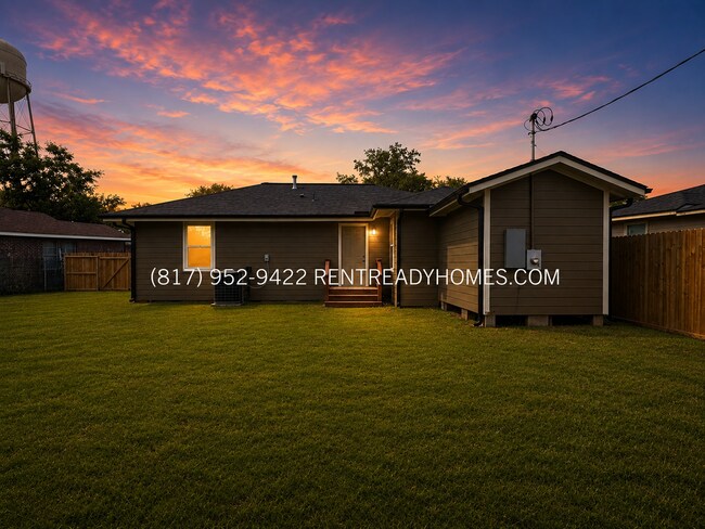 Building Photo - 10433 N Oswego St