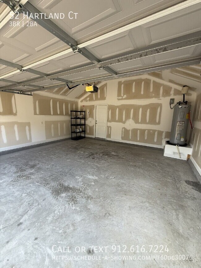 Building Photo - 52 Hartland Ct