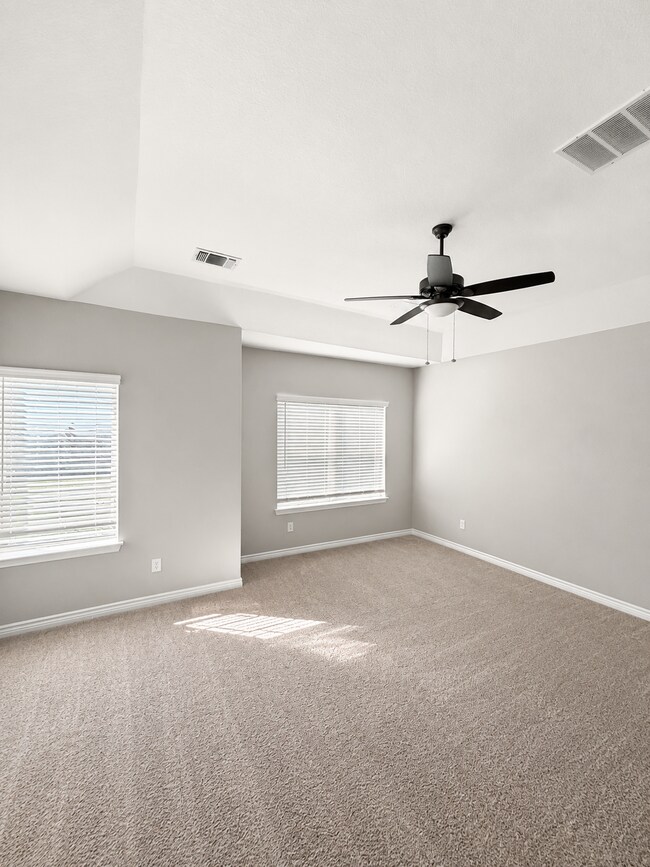 Building Photo - 436 Northwood Dr