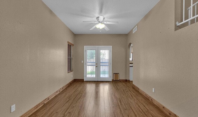Building Photo - 3110 W Baylor Ln