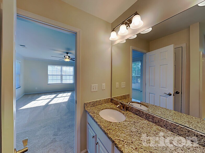 Building Photo - 41 Walden Crossing
