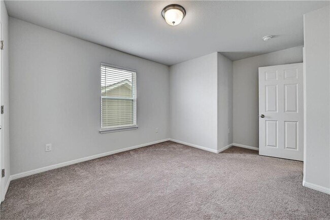 Building Photo - 6408 Owl Creek Ln