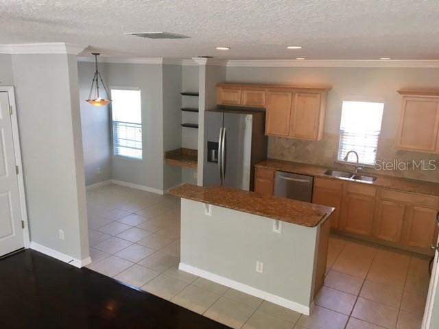 Building Photo - 1115 Oak Pond Dr