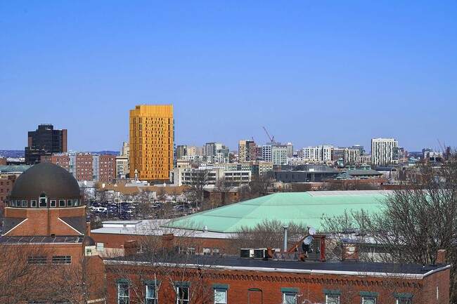 Building Photo - 8 Centre St