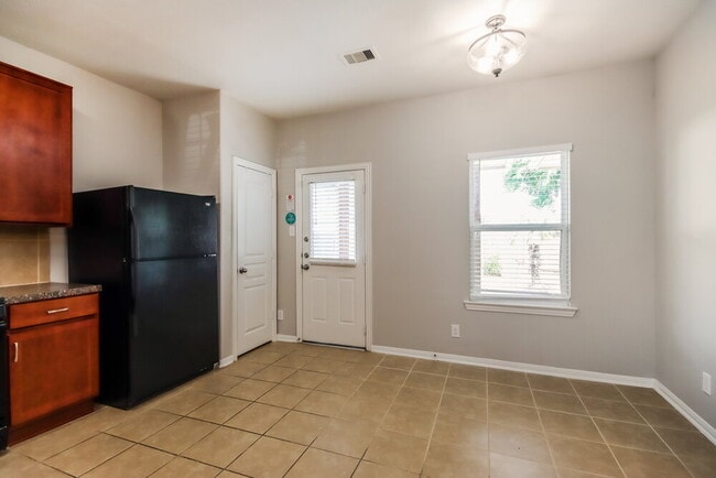 Building Photo - 20315 Shire Ridge Ln