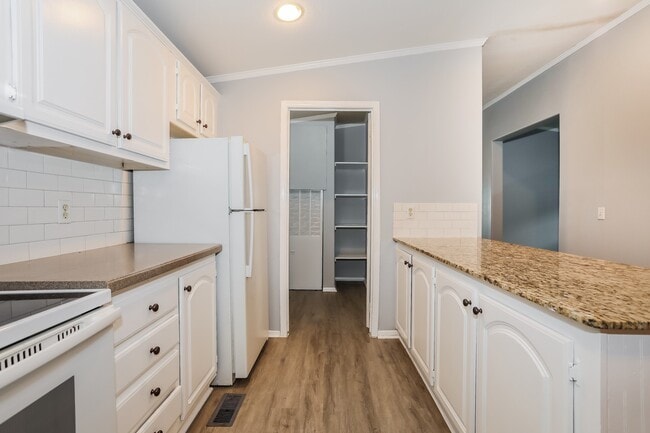Building Photo - 21035 Sweet Blossom Ln