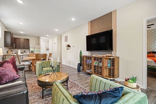 Building Photo - Bright & New 2BR Duplex | Family Friendly