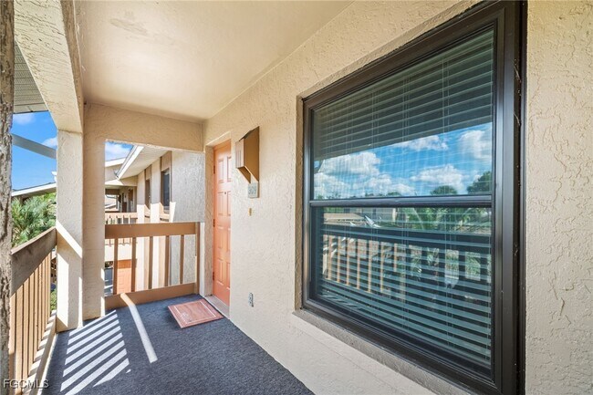 Building Photo - 15350 Moonraker Ct