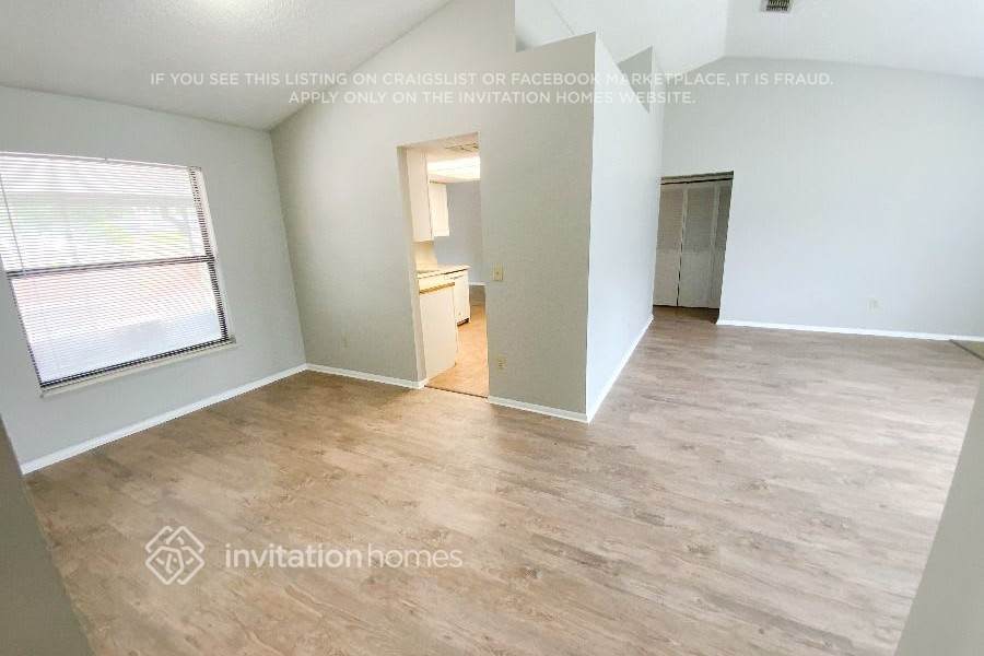Building Photo - 11143 Stoney Point Ln W