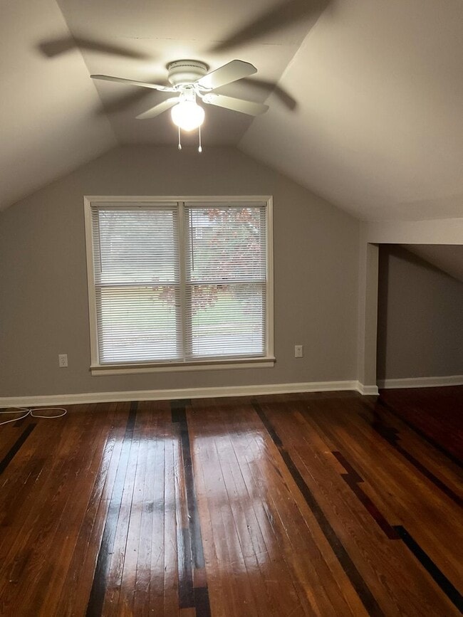 Building Photo - Coming Soon!! Two bedroom one bath apartment in Gastonia!  Section 8 Accepted!!