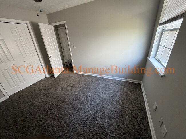 Building Photo - 135 Crystal Brook