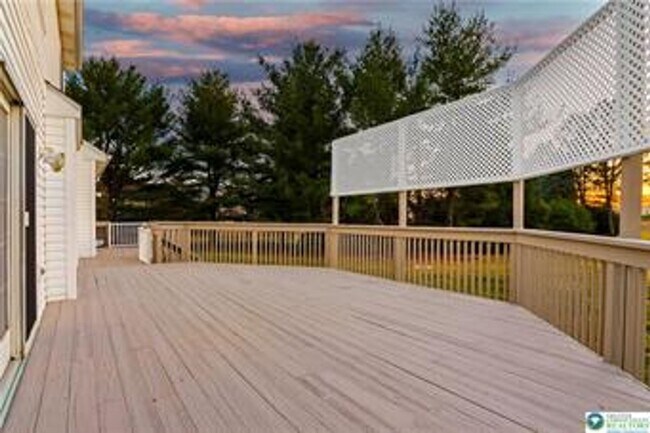 Building Photo - 8348 Pheasant Run