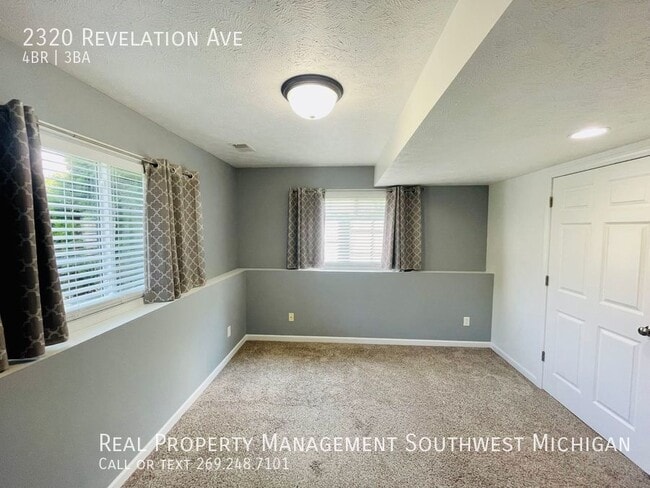 Building Photo - 2320 Revelation Ave