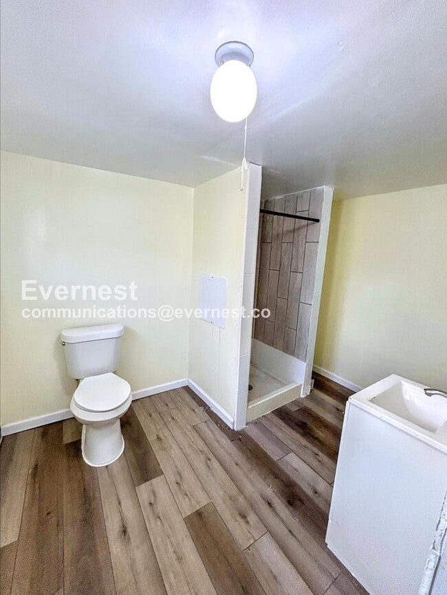 Building Photo - 3391 W 117th St