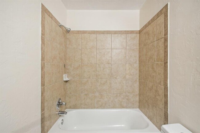Building Photo - 8212 NW 84th St