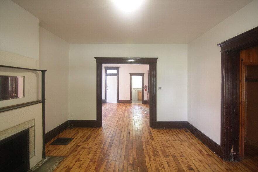 Building Photo - 424 Franklin Ave
