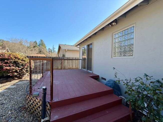 Building Photo - 3 Bedroom 2 Bathroom Napa Brown's Valley Home