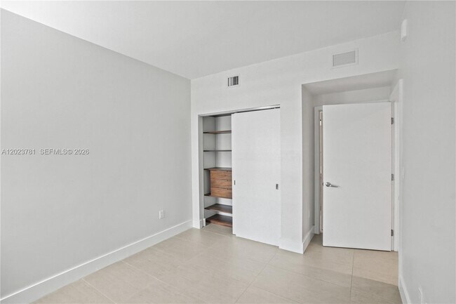 Building Photo - 16385 Biscayne Blvd