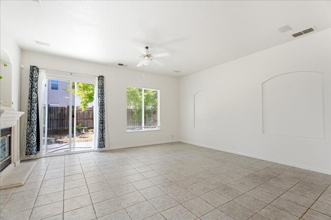 Building Photo - 3765 Innovator Dr