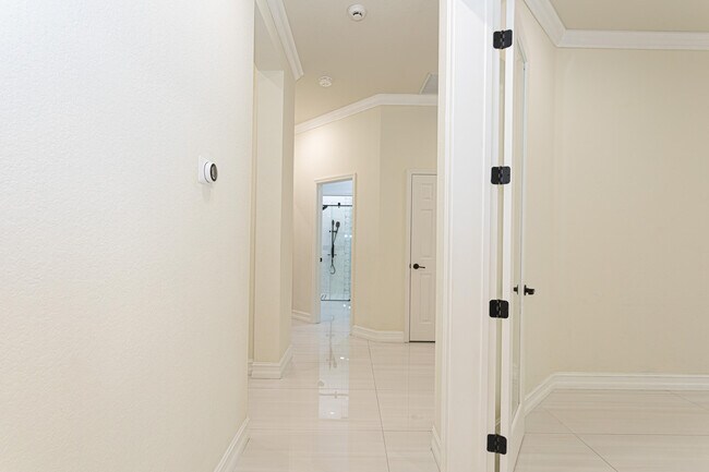 Building Photo - 3352 Siena Cir