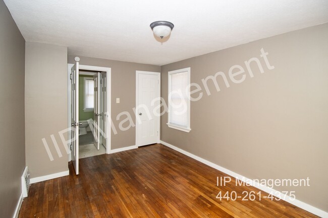 Building Photo - Charming 3-Bedroom Home for Rent in Euclid...