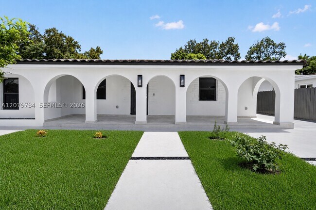Building Photo - 1011 NW 30th Pl