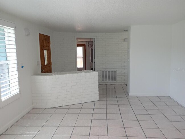 Building Photo - 5024 Miller Bayou Dr