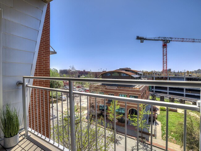 Building Photo - Military/First Responder Discount Available- 3 Bedroom/2 Bath  Downtown OKC Condo WITH 2 Covered ...