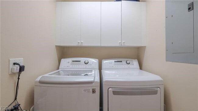 Building Photo - 10530 Amiata Way