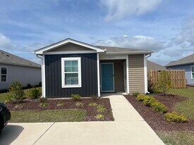 Building Photo - 1011 Course Ln