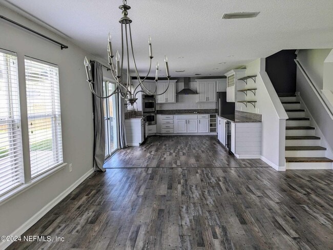 Building Photo - 76031 Long Pond Loop