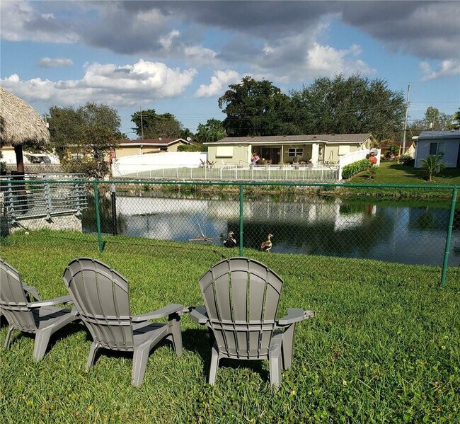 Building Photo - 5170 SW 89th Terrace