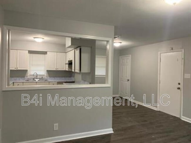 Building Photo - 4807 Gardiner Dr