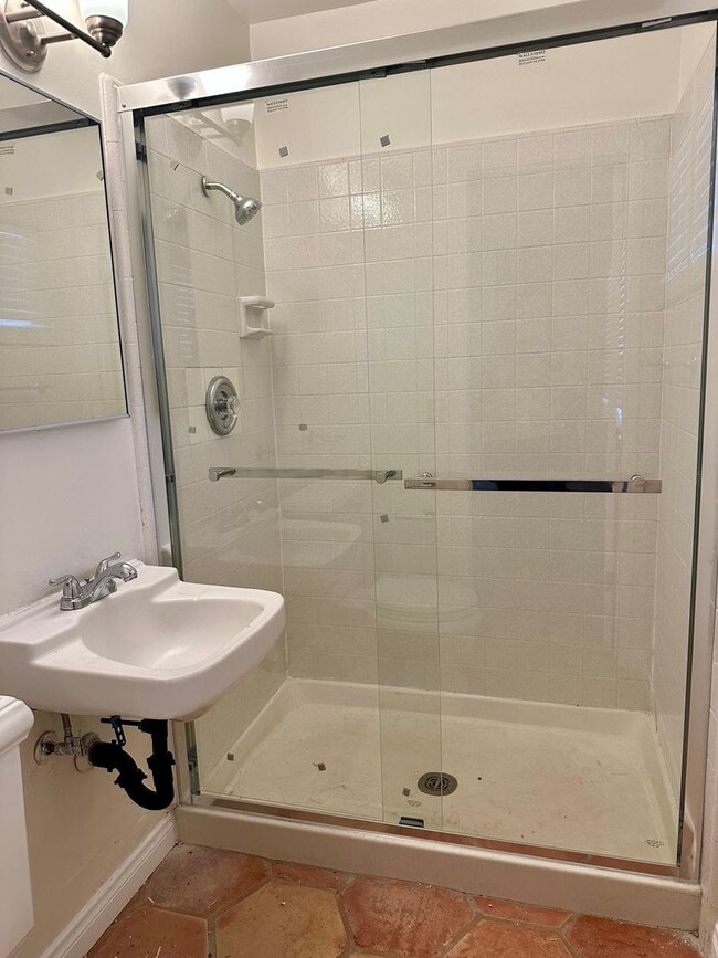 Building Photo - Great home with views of Sweetwater and Spring Valley mountains